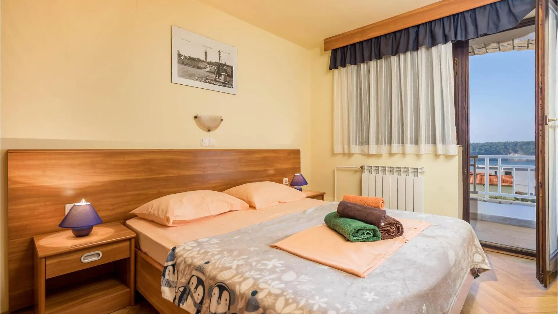 Awesome Apartment In Barbat Na Rabu With Wifi Croatia